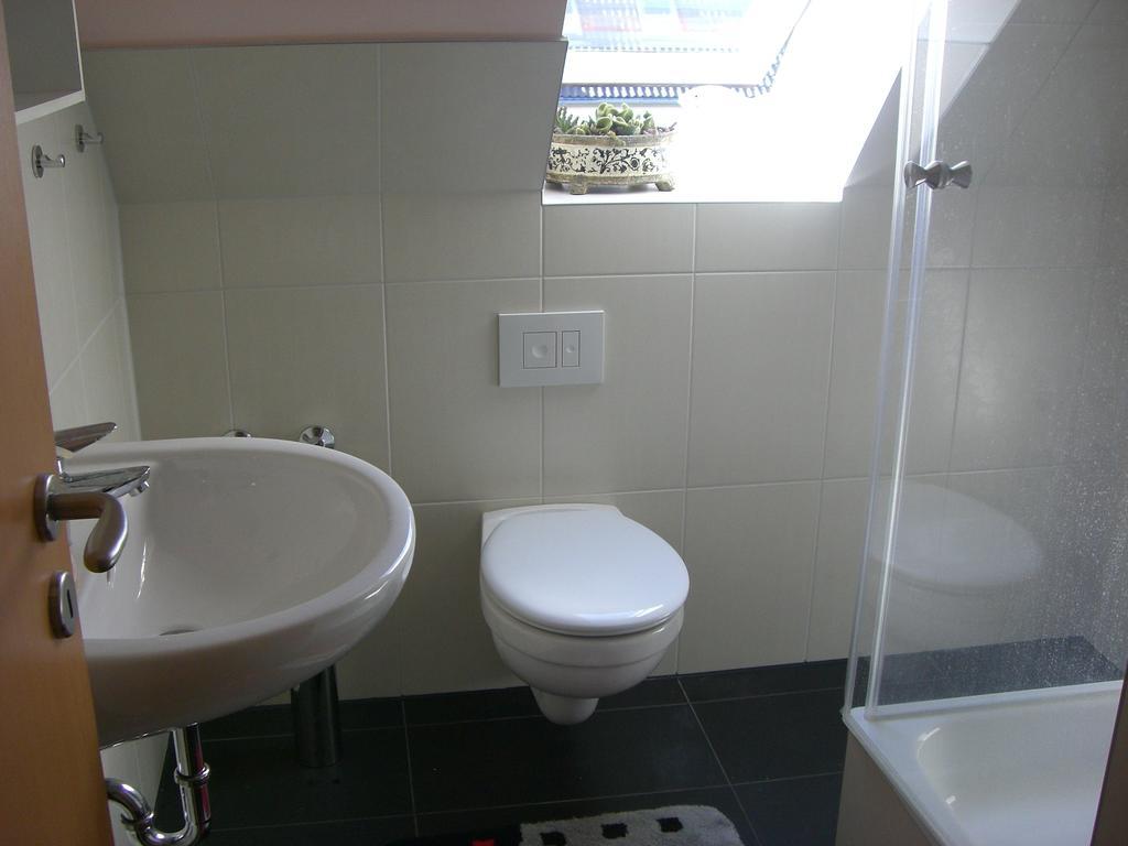Ferienwohnung Haus Ostseeatoll Rostock Zimmer foto