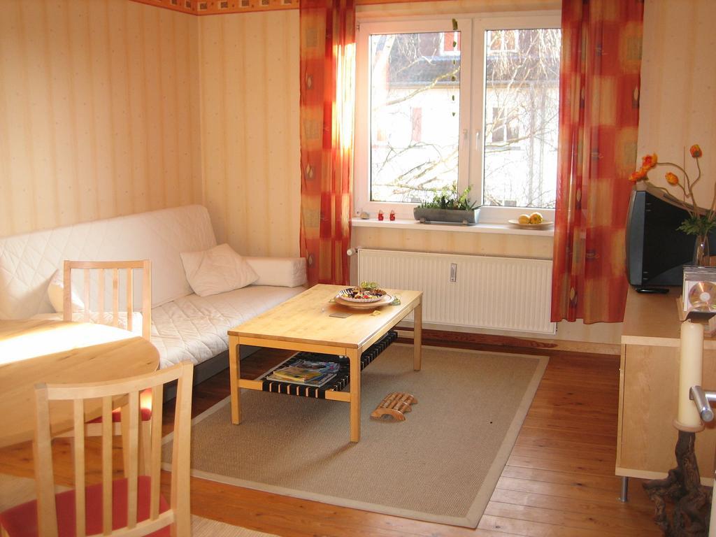 Ferienwohnung Haus Ostseeatoll Rostock Zimmer foto