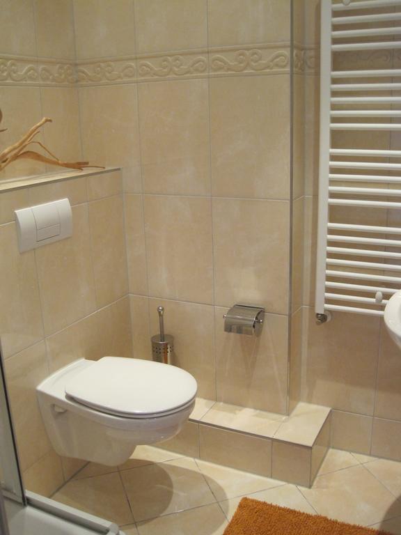 Ferienwohnung Haus Ostseeatoll Rostock Zimmer foto