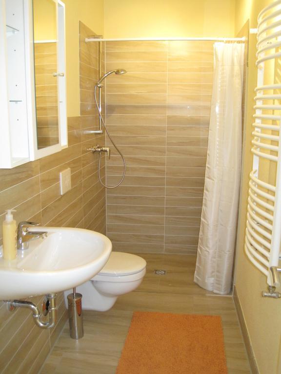 Ferienwohnung Haus Ostseeatoll Rostock Zimmer foto
