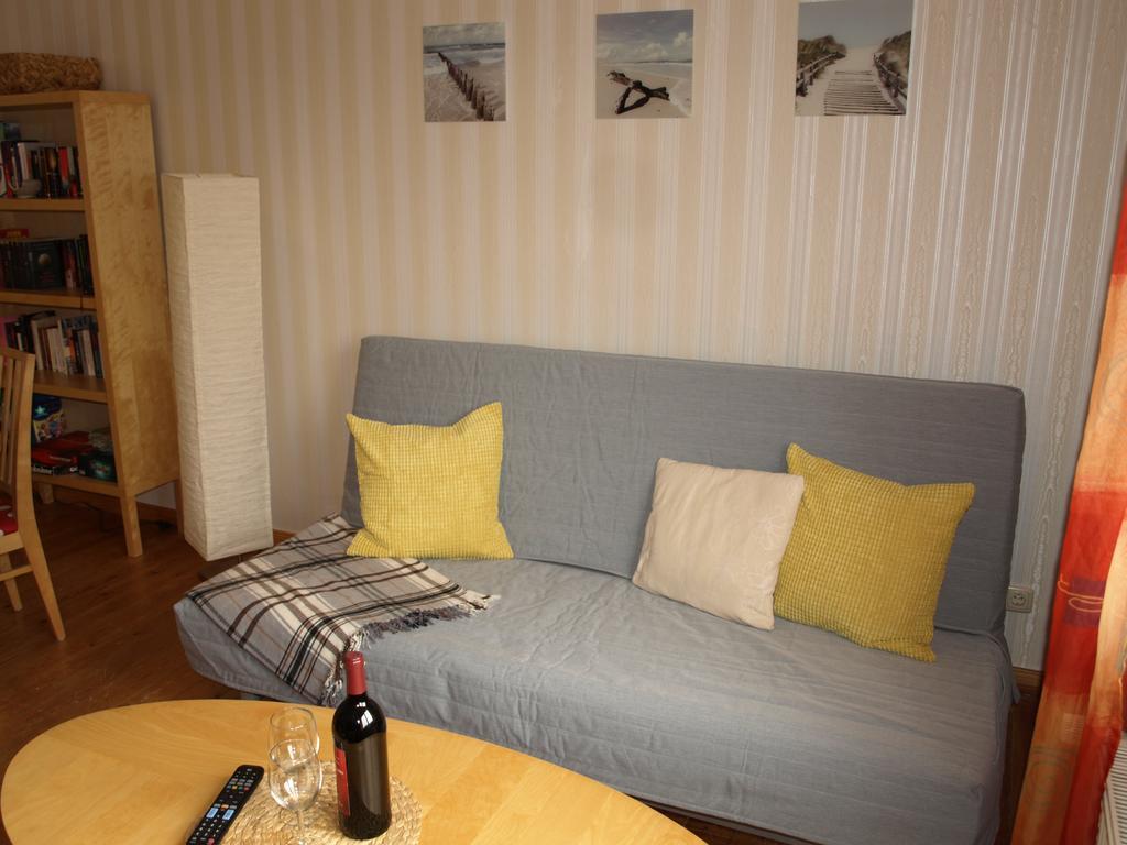 Ferienwohnung Haus Ostseeatoll Rostock Exterior foto