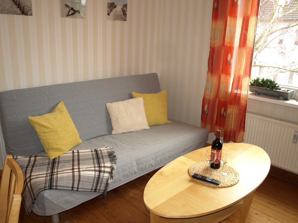 Ferienwohnung Haus Ostseeatoll Rostock Exterior foto